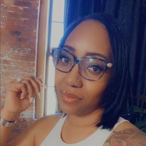 Meet your Posher, Janese